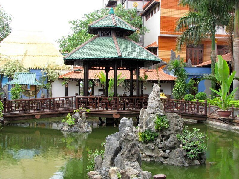 thiết kế nhà chòi trong sân vườn